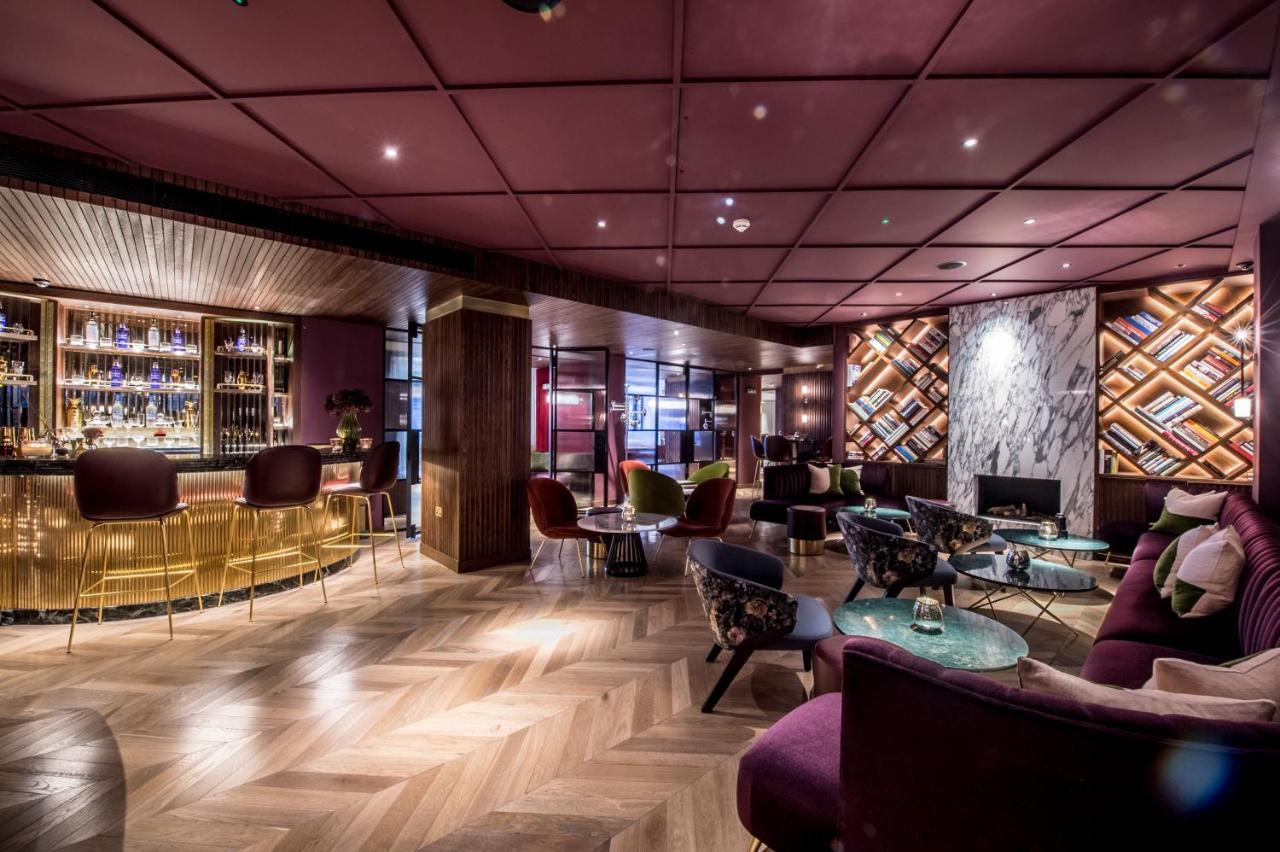 فندق ذا ماريليبون لندن المظهر الخارجي الصورة The interior of the bar