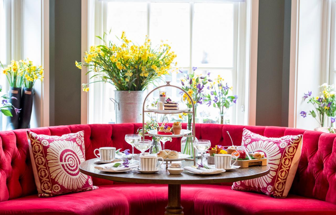 فندق ذا ماريليبون لندن المظهر الخارجي الصورة Afternoon tea at the Ritz